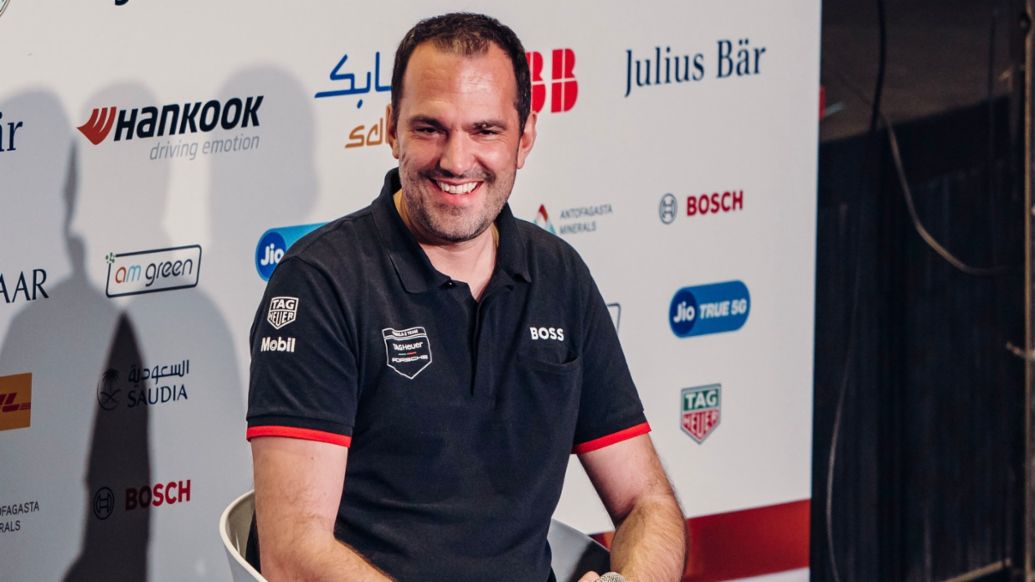 Florian Modlinger, director de competición del Equipo Oficial de Fórmula E