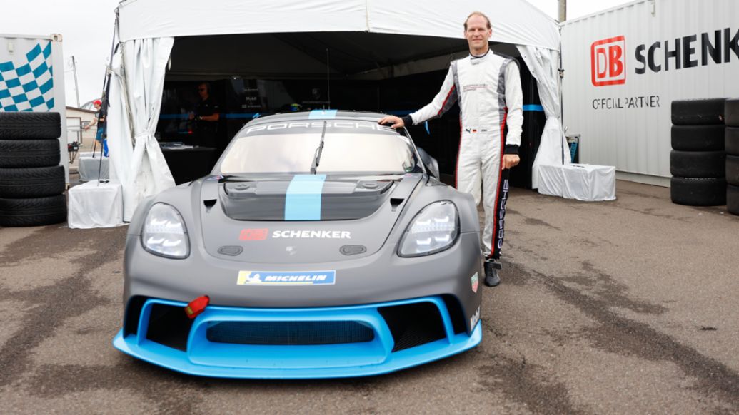 Jörg Bergmeister, Porsche GT4 e-Performance, Watkins Glen, EE. UU., 2023, Porsche AG