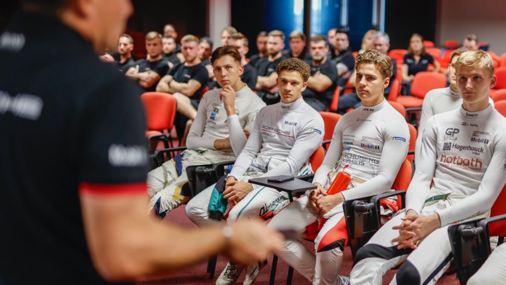 Porsche Motorsport Junior Shootout 2023, driver's briefing, Autódromo Internacional Algarve, Portugal, 2023, Porsche AG
