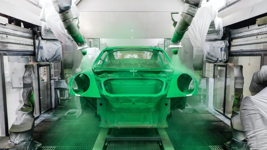 911 GT3 Touring en verde Essmann, 2023, Porsche AG