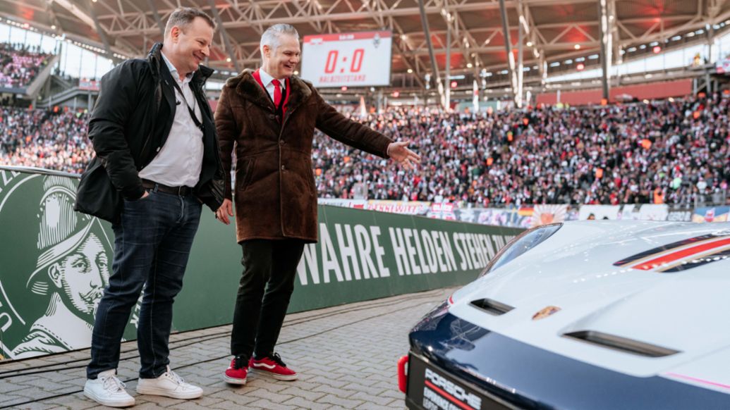 Gerd Rupp (links), Vorsitzender der Geschäftsführung im Porsche-Werk Leipzig, Turbo für Talente, Partnertreffen, RB Leipzig, 2023, Porsche AG