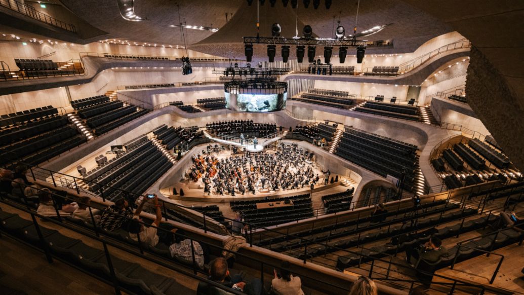Elbphilharmonie Hamburg, Deutschland, 2024, Porsche AG