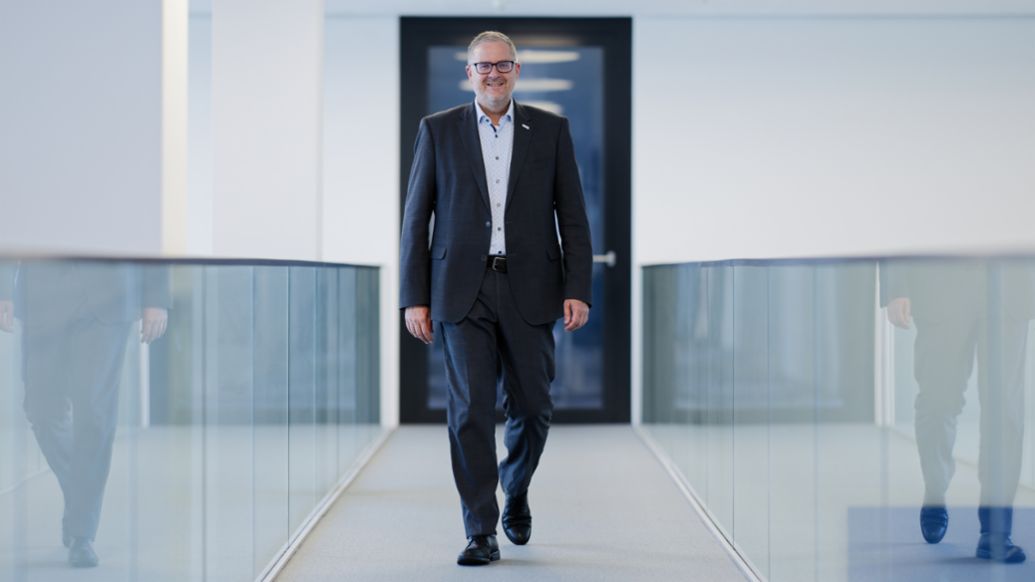 Markus Fritz, Vice President Markets Germany &amp; Global Account Manager Deutsche Bahn at Hitachi, 2025, Porsche Consulting GmbH