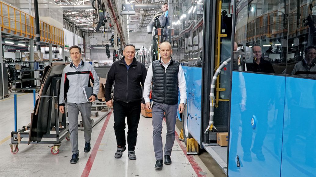 Michael Bartholdt, Arkadiusz Kopiec, Oliver Stahl (l-r), Ankara, Turkey, 2025, Porsche Consulting GmbH