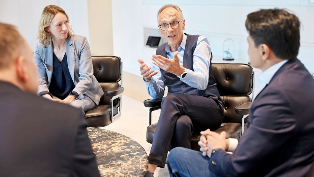 Professor Dr. Andreas Herrmann, Professor Dr. Zheng Han (l-r), Automotive Day, 2025, Porsche Consulting GmbH