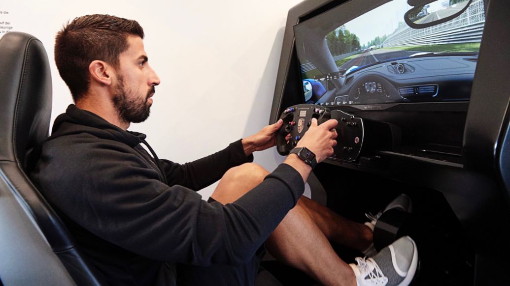 Sami Khedira, 2018, Porsche AG