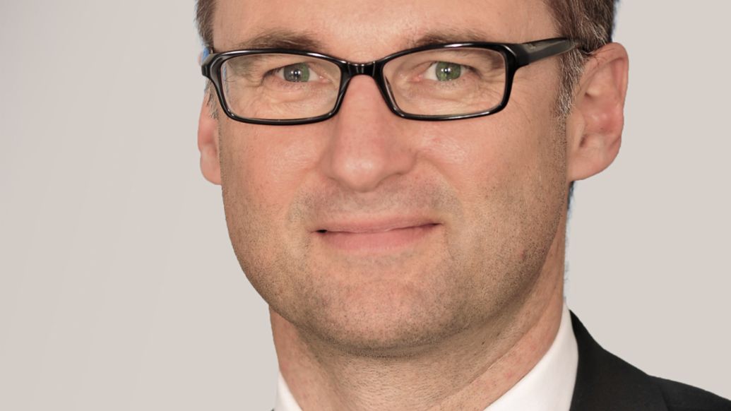 Dr. Sven Lorenz, Vice President of Porsche Information Systems