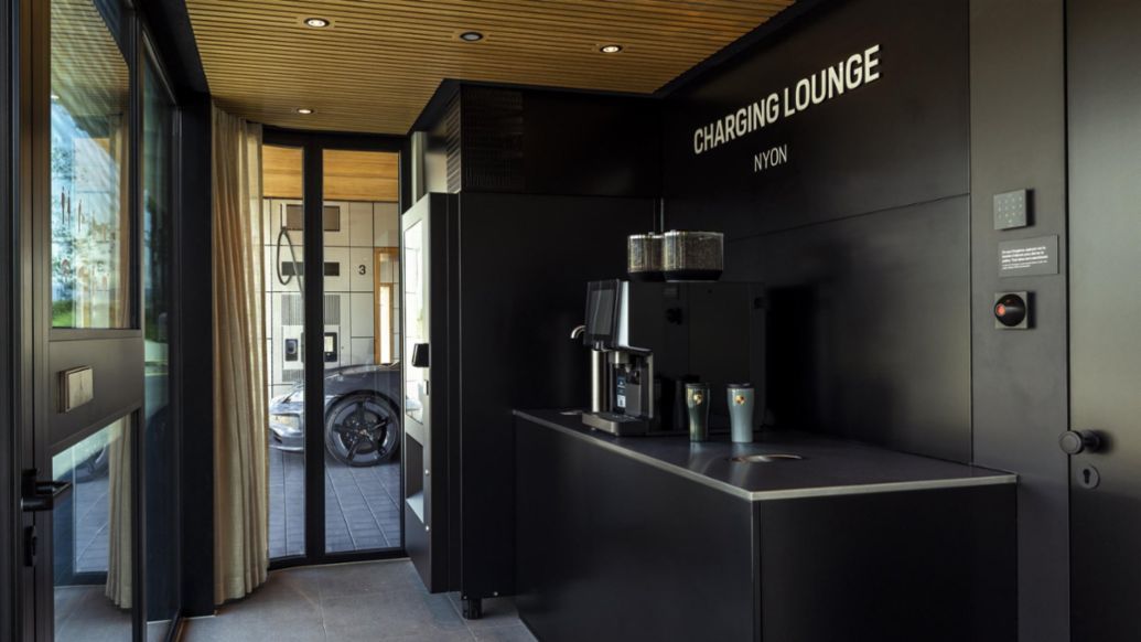 Plus de 900 000 points de recharge, un seul accès : Porsche Charging Service