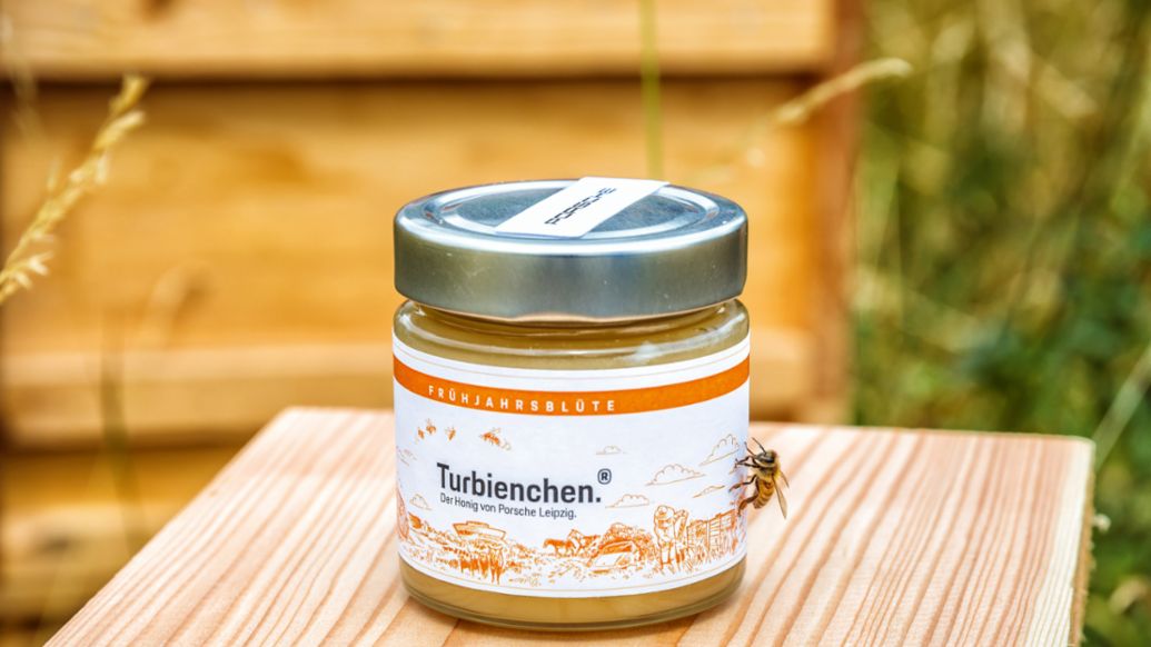 “Turbienchen” honey, Leipzig, 2018, Porsche Leipzig GmbH