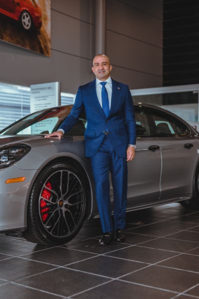 Puerto Rico tiene al mejor gerente de ventas de Porsche en Latinoamérica