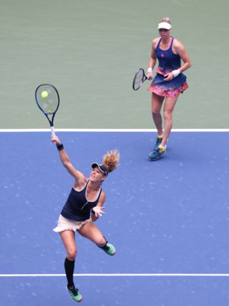 Laura Siegemund (Porsche Team Germany/r), Vera Zvonareva, double winners, US Open, 2020, Porsche AG