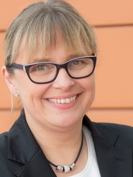 Dr. Elke Frank, Kaufmännische Direktorin im Klinikum rechts der Isar der Technischen Universität München, 2020, Porsche Consulting GmbH