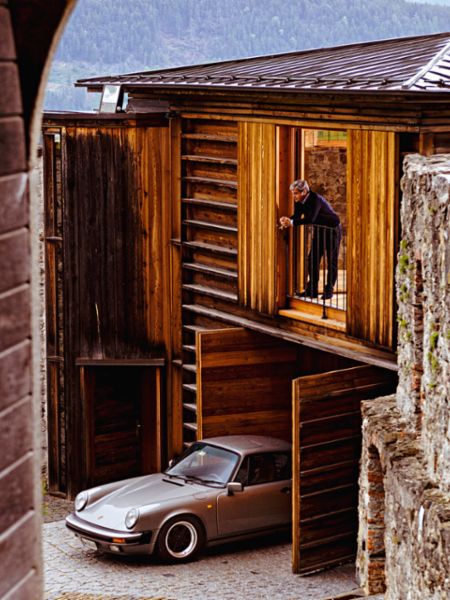 Factory restoration in perfect form: Porsche 911 S Targa - Porsche Newsroom