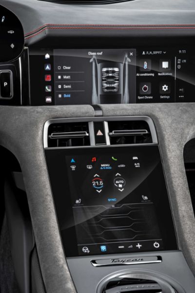 Panel de mando táctil de un Taycan GTS con Sunshine Control, 2022, Porsche AG