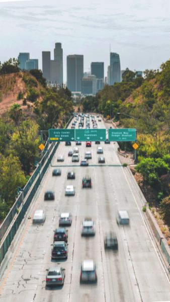 Autopista, Los Ángeles, Estados Unidos, 2022, Marc Urbano