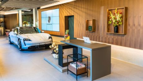 Erstes Schweizer Porsche Studio eröffnet in Zürich