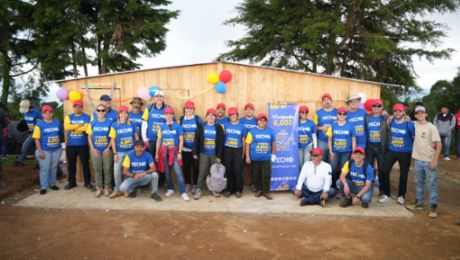 Porsche y Grupo Los Tres se unen a TECHO Guatemala en una construcción para impulsar el desarrollo en Concepción, Palencia