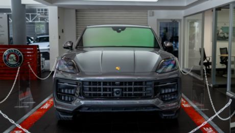 Porsche presenta en Panamá el nuevo Cayenne GTS: máximo dinamismo con un motor V8