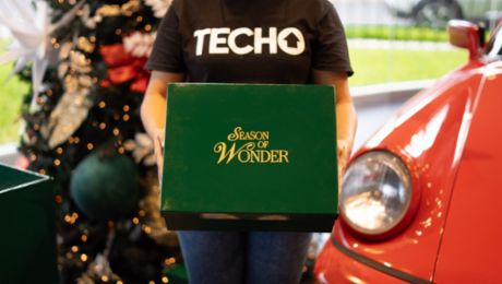 Porsche Center El Salvador y TECHO se unen para llevar alegría navideña a la comunidad El Pino