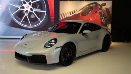 El Porsche 911 Carrera GTS con tecnología T-Hybrid ya está en El Salvador