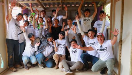 Porsche El Salvador y TECHO llevan esperanza a familias de la comunidad de Tepecoyo, La Libertad