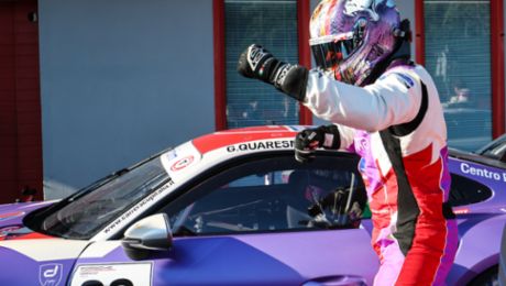 Porsche Carrera Cup Italia, a Imola Quaresmini vince gara 1 tra colpi di scena
