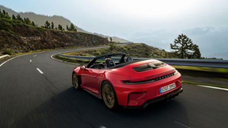 Plăcerea de a conduce o decapotabilă, cu noul Porsche 911 GT3 S/C
