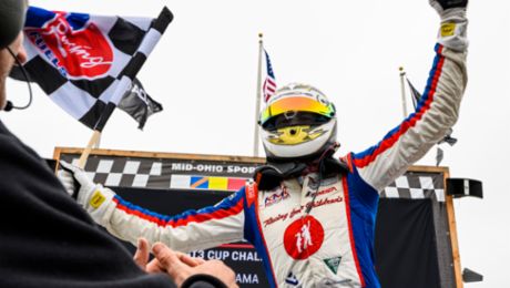 De Angelis First to Win Both North American Porsche Cup Challenges in Same Year.