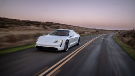 Smarter and even better to drive: New software update for 2020 Porsche Taycan