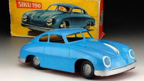 A legendary SIKU model: The Blue Mauritius of Porsche