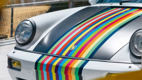 Painted Love: Lisa Taylor's Porsche barnage
