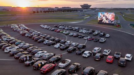 Porsche-Autokino startet mit grosser Filmauswahl in die zweite Woche