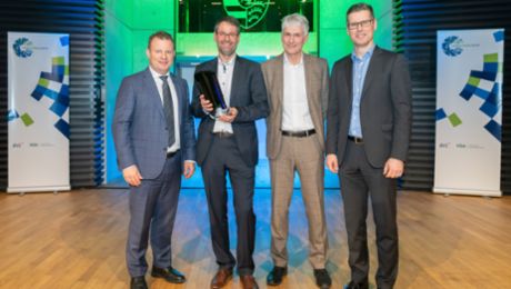 Porsche Leipzig erhält VDA Logistik Award 2020