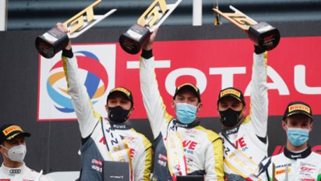 Great Porsche success at Spa: Victory and four 911 GT3 R in the top ten