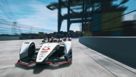 Neel Jani scores first points for the TAG Heuer Porsche Formula E Team