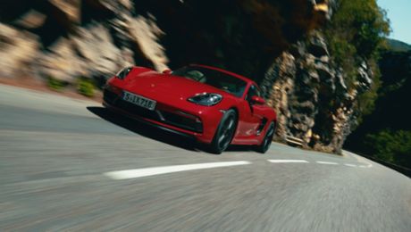 The new 718 GTS 4.0 models: driving pleasure for all the senses