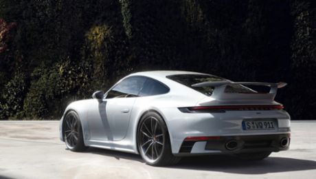 Shaping up: Aerokit and SportDesign package for the Porsche 911