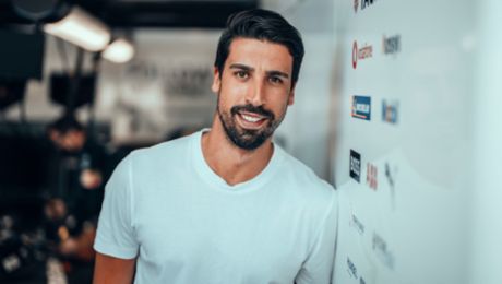 Sami Khedira: “I want to help young people find their role in life through sport”