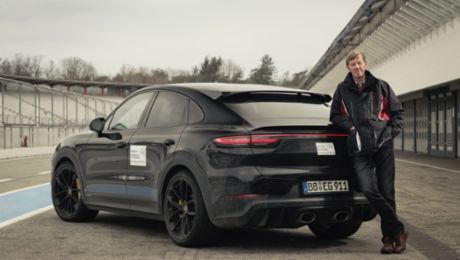 Walter Röhrl tests new high-performance model of the Cayenne