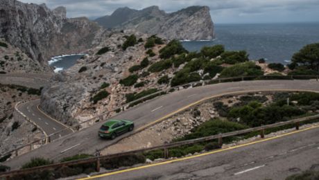 Sunday Drives: una ruta por Mallorca con Zaid Hamid