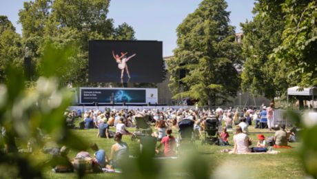 „Ballett im Park“ lockt tausende Besucher in den Oberen Schlossgarten 