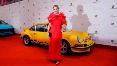Tennisprofi Angelique Kerber besucht Porsche Leipzig