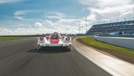 Team Porsche Penske Motorsport bereit für Saisonstart