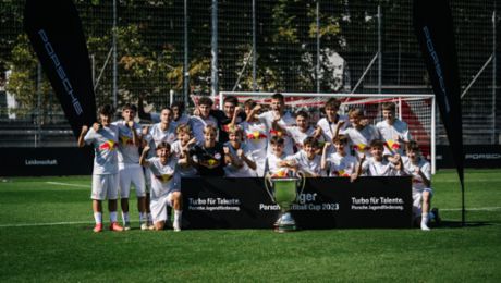 RB Fußball Akademie Salzburg gewinnt dritten Porsche Fußball Cup