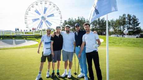 Mark Webber und Paul Ripke erleben einzigartigen Golf-Tag