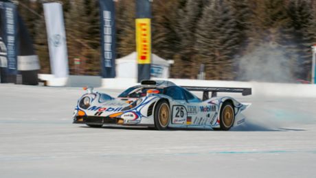 Ice Race Aspen: Stéphane Ortelli fährt den Porsche 911 GT1 auf Eis