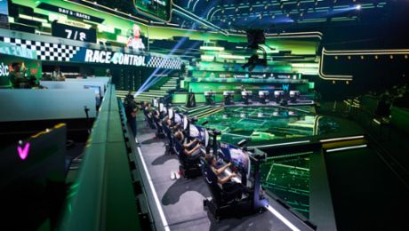 Simracing-Werksteam von Porsche kämpft um den Esports-Weltpokal