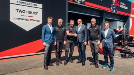 Porsche extends its Formula E commitment