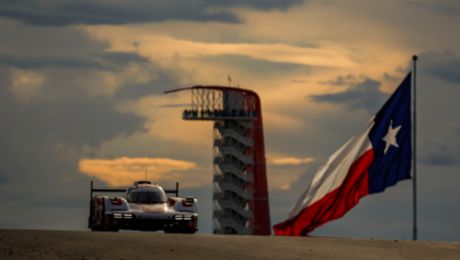 Porsche Penske Motorsport shows fighting spirit in Texas