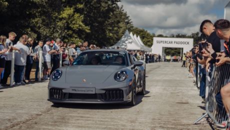 Neuer Porsche 911 fasziniert beim Goodwood Festival of Speed